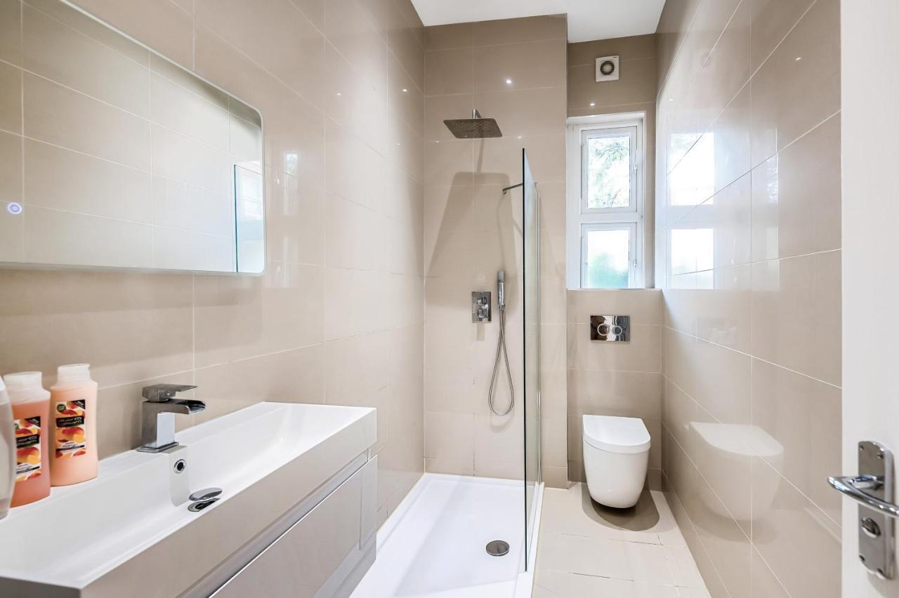 Апартаменты Modern And Light 2 Bed Flat In Sw2 Лондон Экстерьер фото